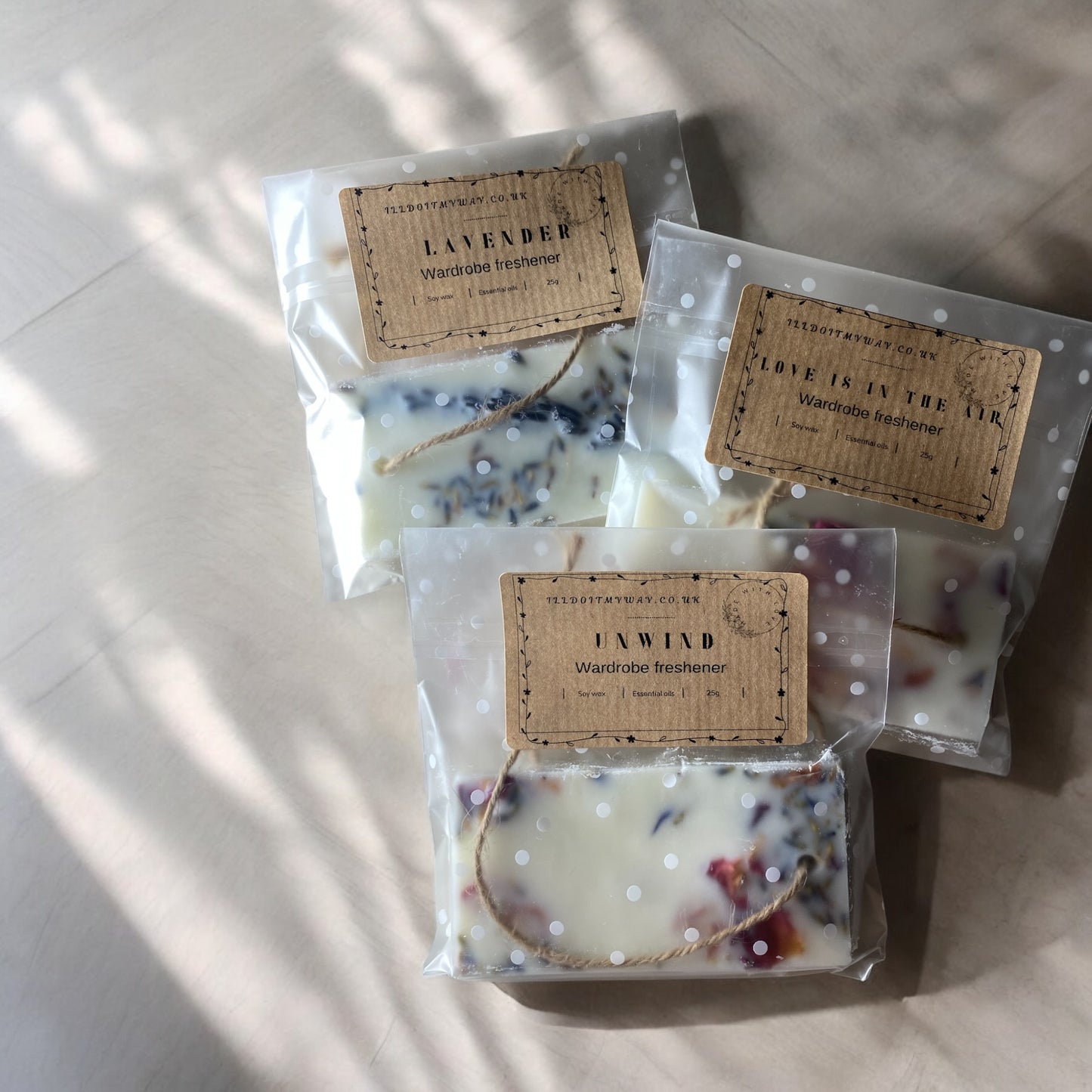 Natural wardrobe freshener